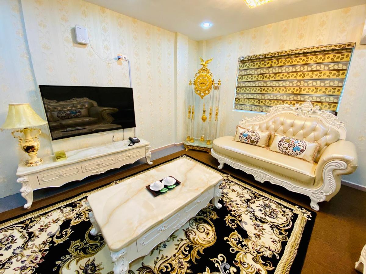J Boutique Hotel 新张优惠 Муар Экстерьер фото